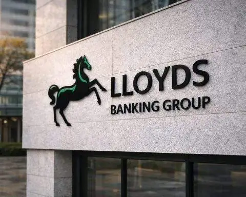 Lloyds share price dips into the weekend as results loom and Deutsche Bank lifts target