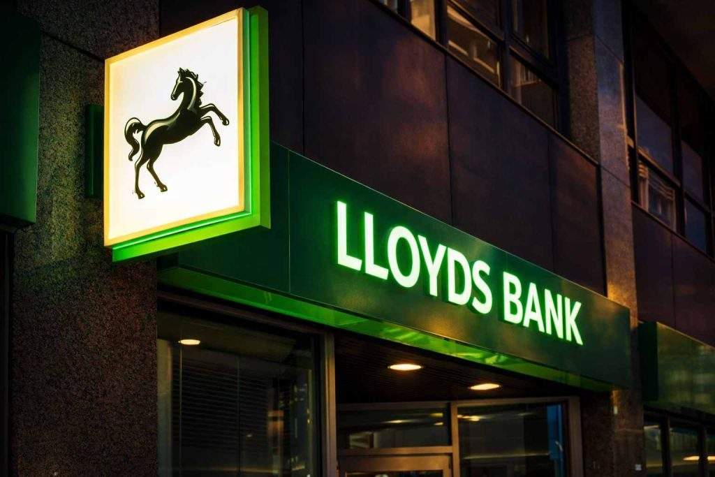 Lloyds Share Price Today: LLOY Rises Before Q1 Results as Motor Finance Risk Lingers
