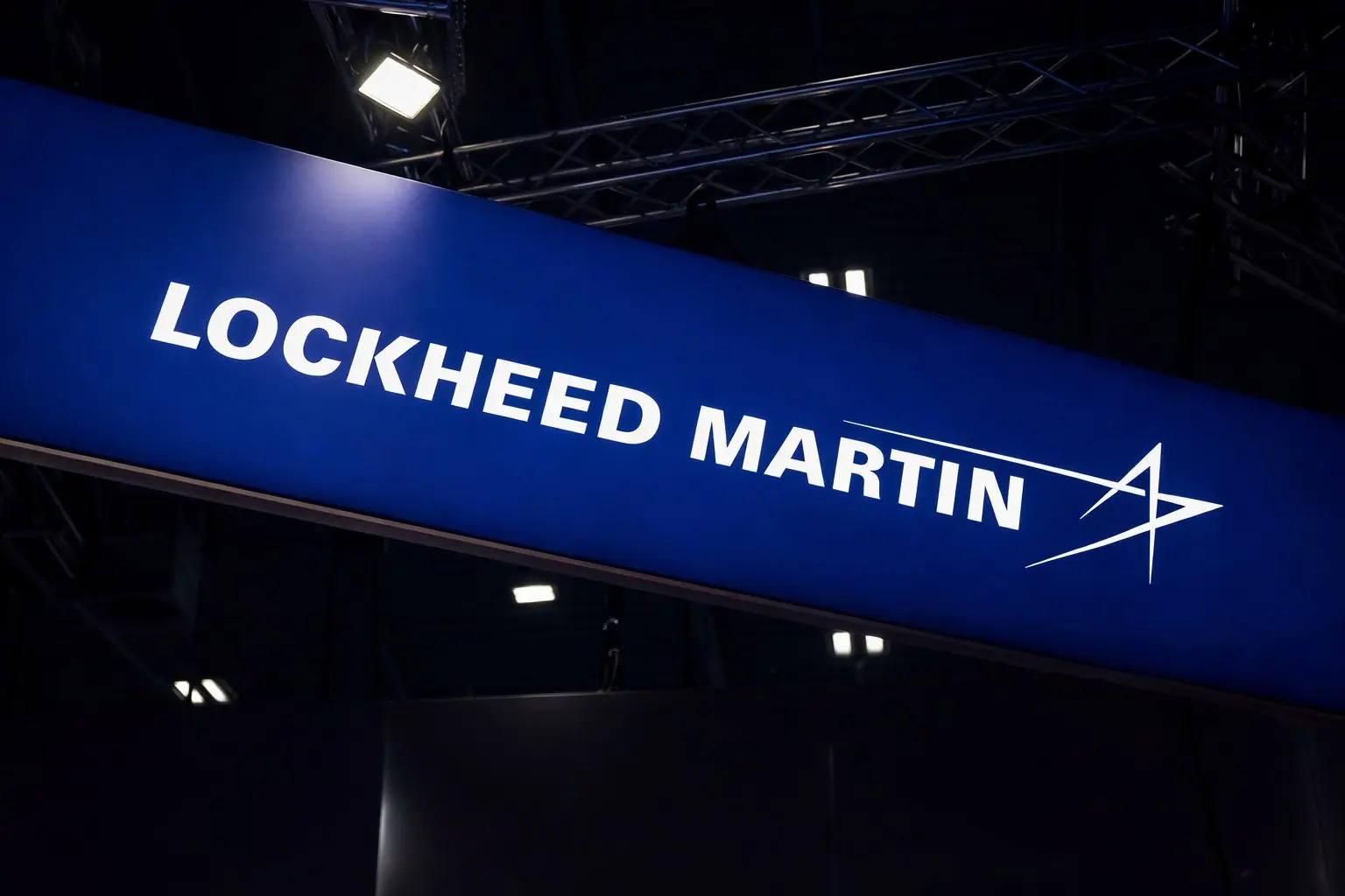 Lockheed Martin stock jumps near $500 to start 2026 as defense names catch a bid on contracts, geopolitics