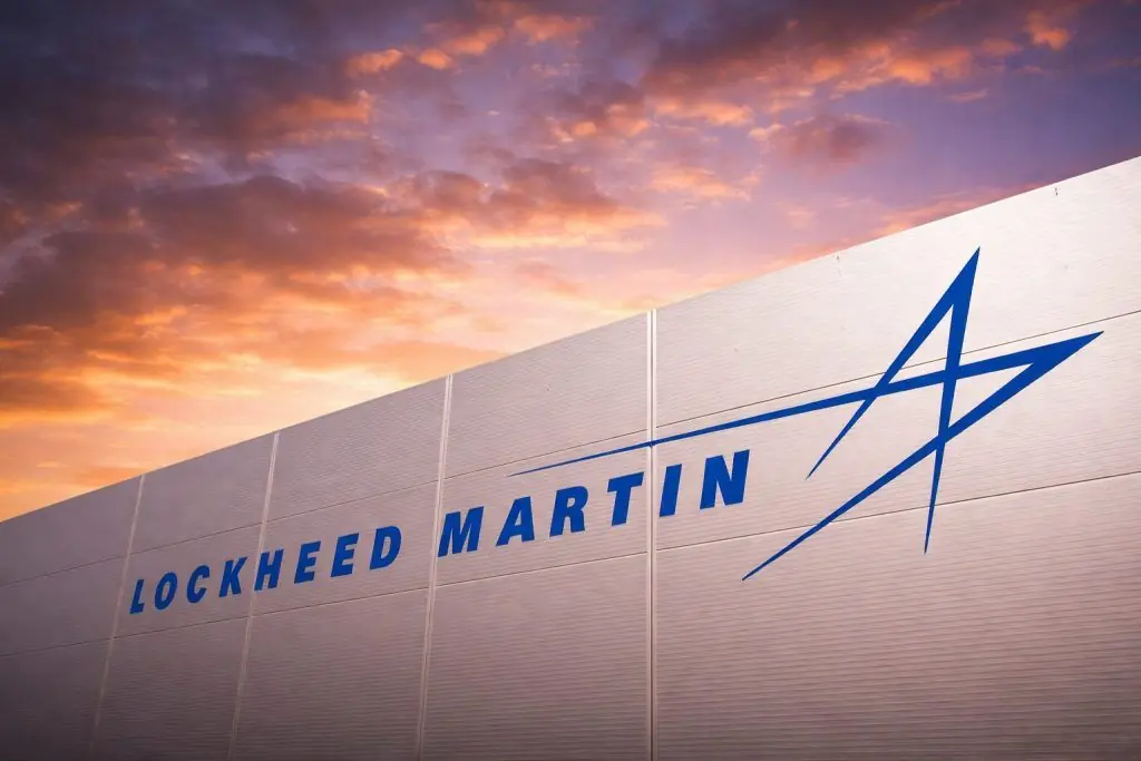 Lockheed Martin stock jumps nearly 3% to start 2026 — contracts, rates and earnings in focus