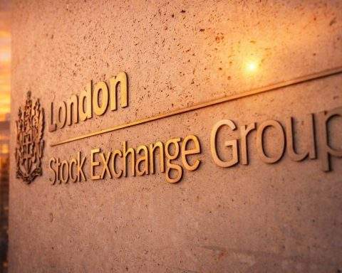 LSEG share price rises in early London trade as FCA data plan and India FX outage grab attention