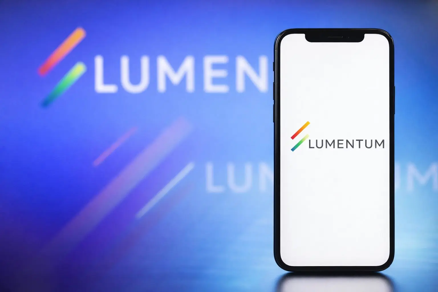 Lumentum stock drops 5% in late morning trade as AI optics bets cool ahead of earnings