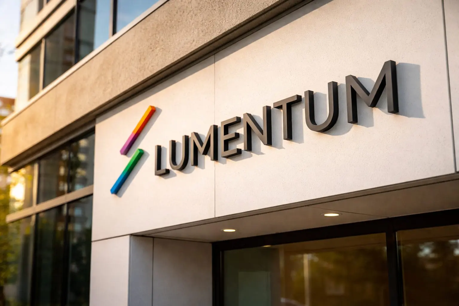 Lumentum stock price whipsaws 9% as traders brace for Feb. 3 earnings