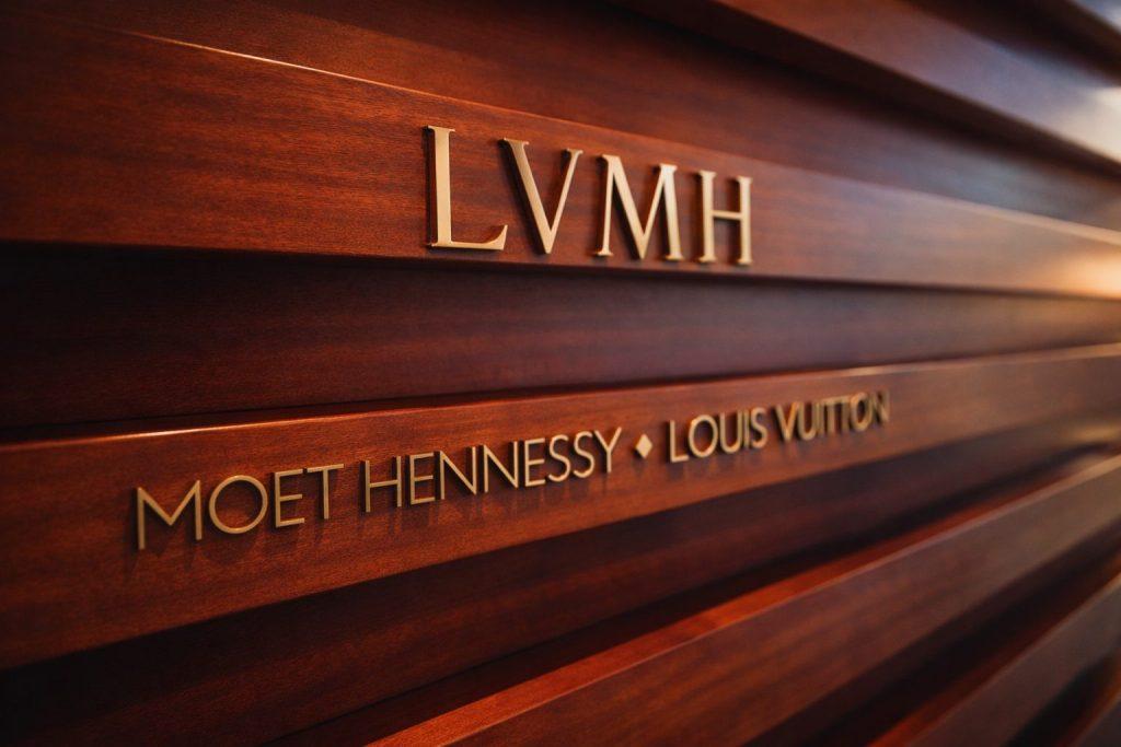 LVMH share price drops to €609 as luxury stocks slide — investors brace for Jan. 22 results