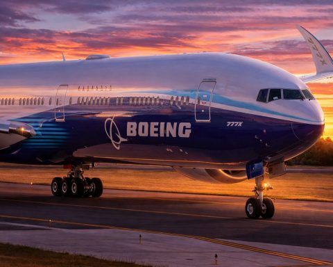 MUFG stock ends higher as yen weakens; BOJ and Shriram vote loom next