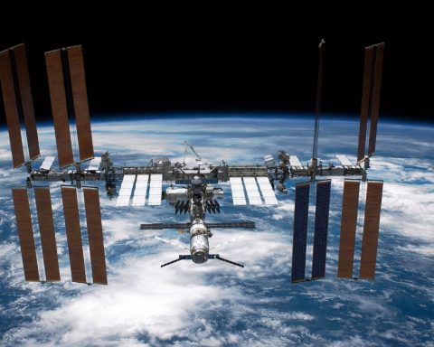 NASA orders SpaceX Crew-11 home early after ISS medical issue, targets Jan. 15 splashdown