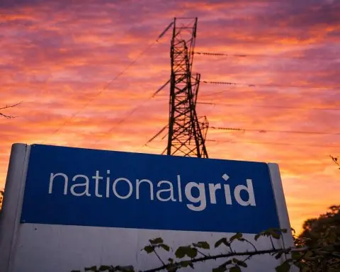 National Grid plc stock drops today as markets wobble; dividend clock ticks on NG.L