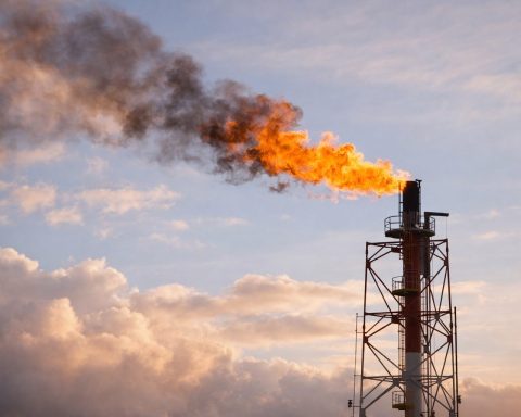 Natural gas prices cool after storm spike — EQT and gas stocks hold up as traders eye storage