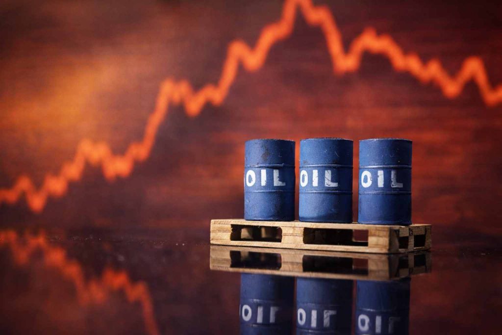 Oil prices hold near $60 as Greenland tariff threats rattle demand mood, China data cushions fall