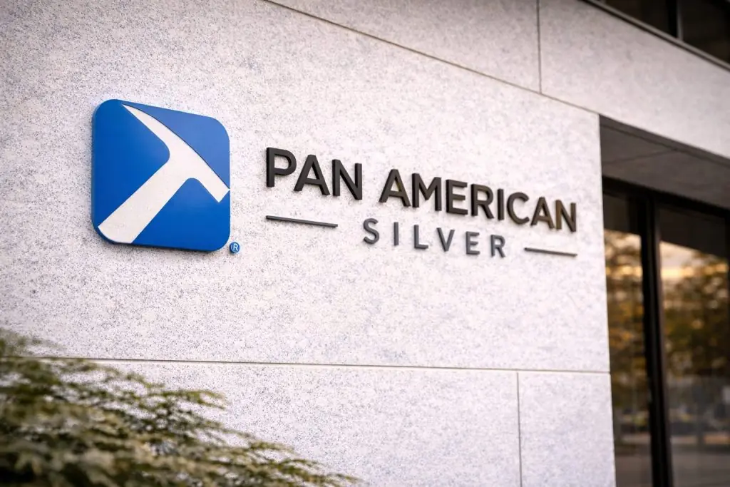 PAAS stock pops premarket as silver tops $100 and Pan American’s 2026 outlook stays in play