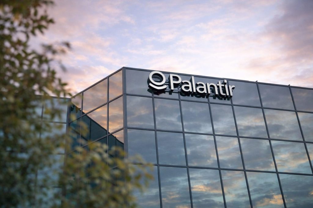 Palantir stock drops 3% into MLK market break as PLTR earnings date nears