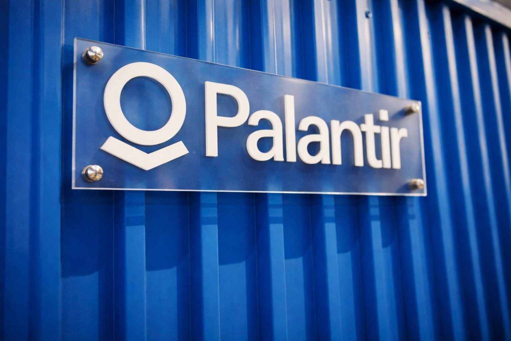 Palantir stock jumps after blowout Q4 earnings as 2026 revenue outlook tops Wall Street
