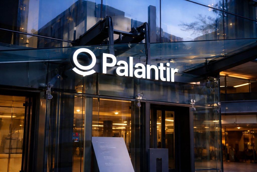 Palantir stock ticks higher after hours as jobs data cools and Feb. 2 earnings loom