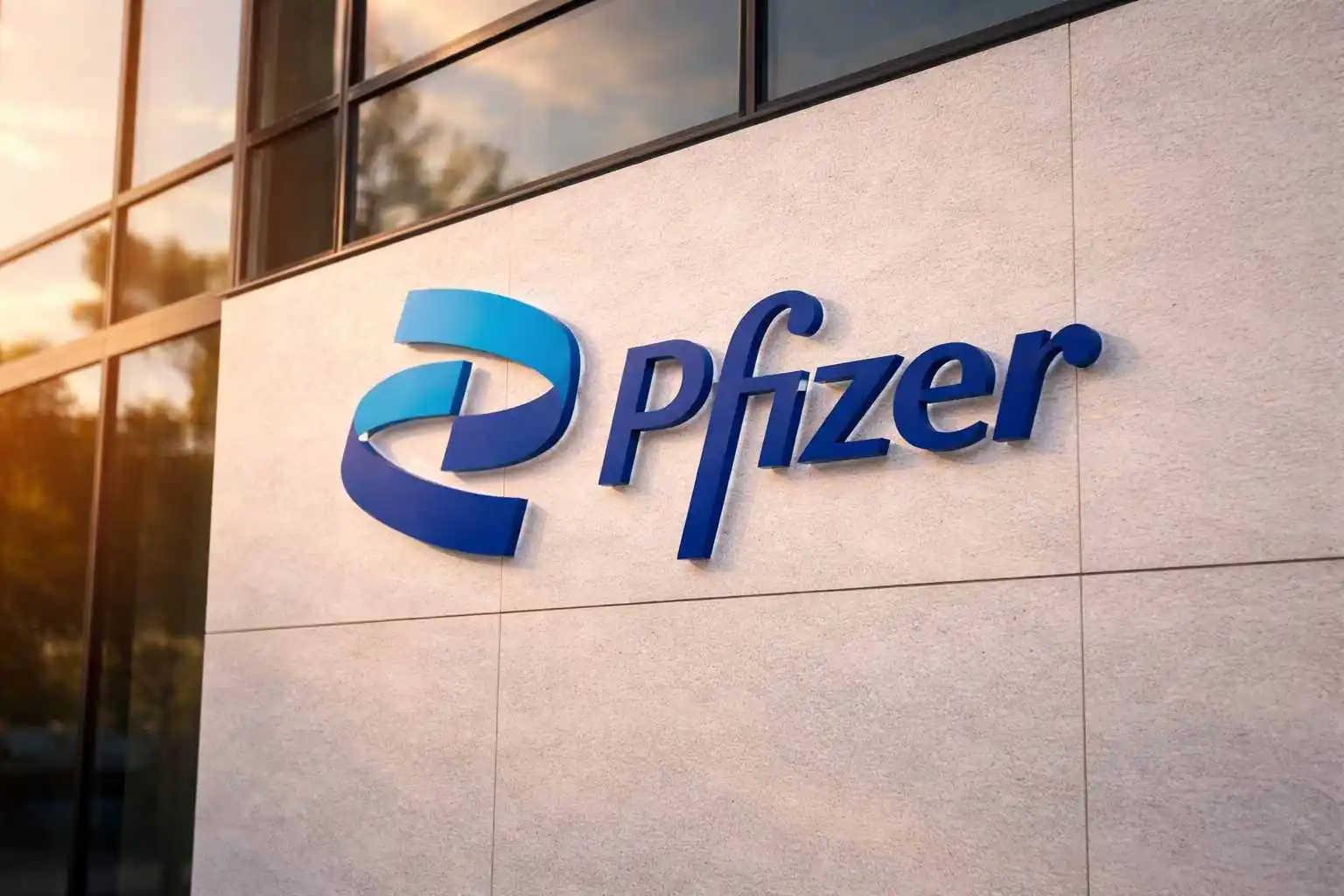 Pfizer stock edges up as traders brace for Feb. 3 earnings and a Fed decision