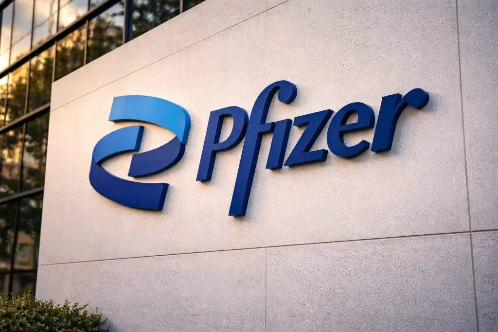Pfizer stock slips today as $1.9 billion ViiV exit and Novavax Matrix‑M deal land