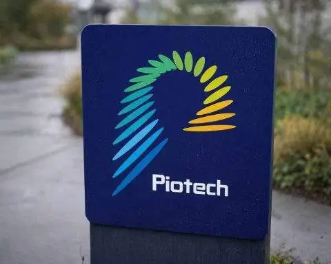 Piotech Class A stock slips in Shanghai as tech rally cools and GDP looms