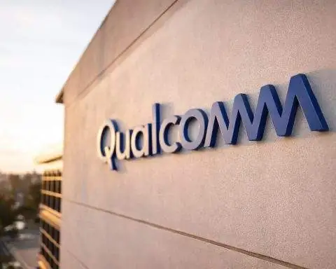 Qualcomm stock price edges up as QCOM sets Feb. 4 earnings date — what traders watch