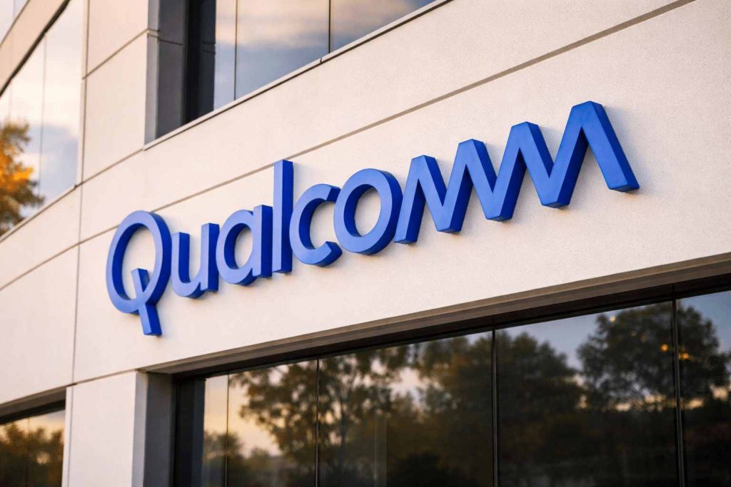 Qualcomm stock slips into long weekend despite new dividend; QCOM earnings on Feb. 4 in focus