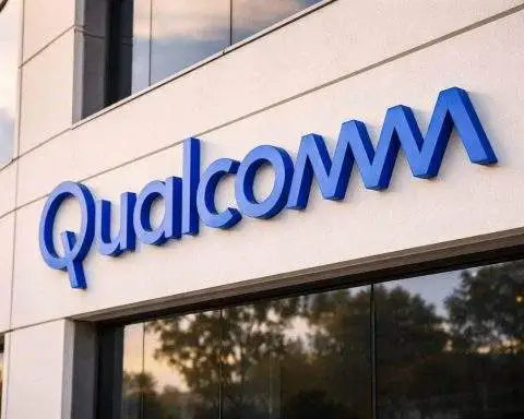 Qualcomm stock slips into long weekend despite new dividend; QCOM earnings on Feb. 4 in focus
