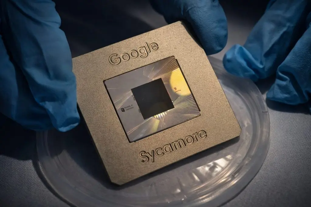 Quantum Computing Stocks Slip Into New Year Holiday as Traders Eye CES, Earnings Next