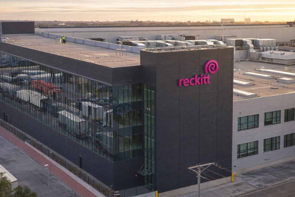 Reckitt Benckiser share price slips as buyback rolls on and £1.6bn special dividend vote nears