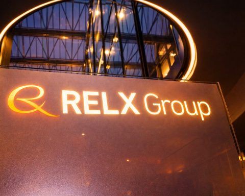 RELX PLC stock: buyback rolls on as investors brace for Feb. 12 results