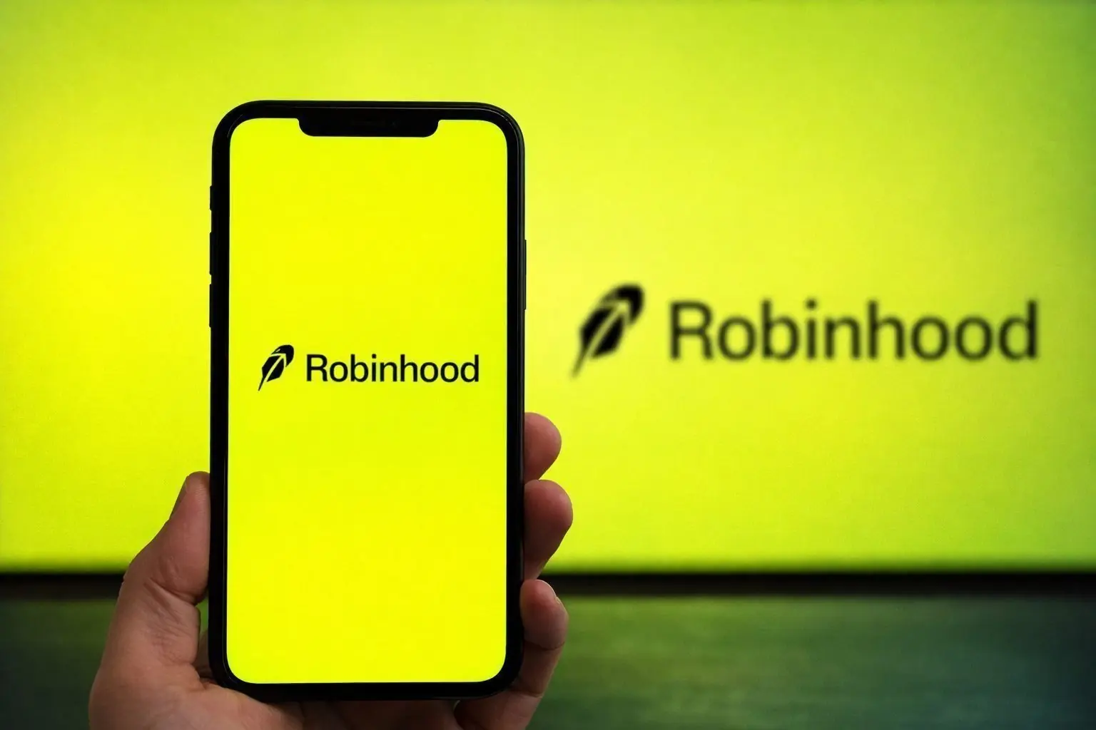 Robinhood (HOOD) stock in focus after Argus starts coverage with a $145 target; Barclays trims view