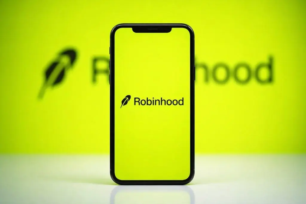 Robinhood stock rises today as HOOD sets Feb. 10 earnings date — what investors watch next