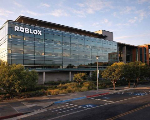 Roblox (RBLX) stock price slides today as TD Cowen flags parents limiting kids’ time