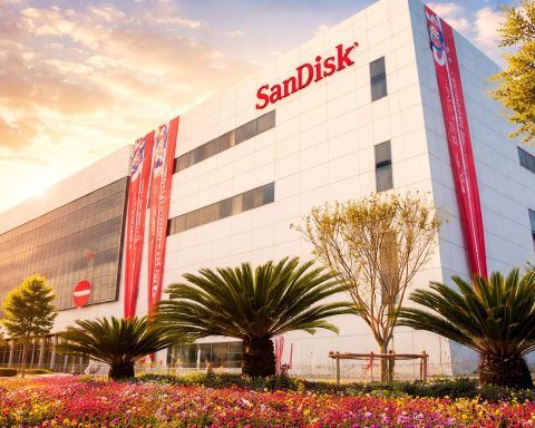 Sandisk Corporation stock steadies after CES-fueled spike as Jan. 29 earnings loom