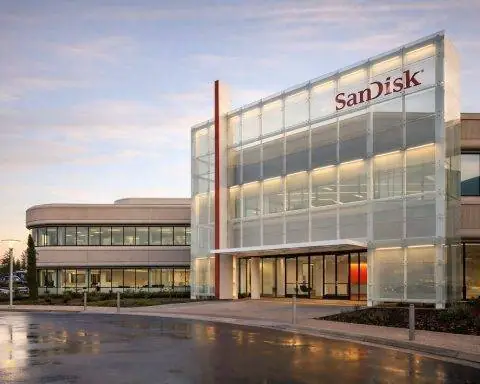 Sandisk stock jumps after hours on blowout earnings and forecast — what traders watch next