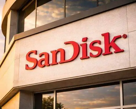 Sandisk stock price whipsaws after AI-led forecast and Kioxia supply deal — what to watch Monday