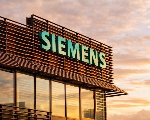 Siemens stock price: Friday dip sets up a big week for SIEGn.DE after AI factory and EU taxonomy updates