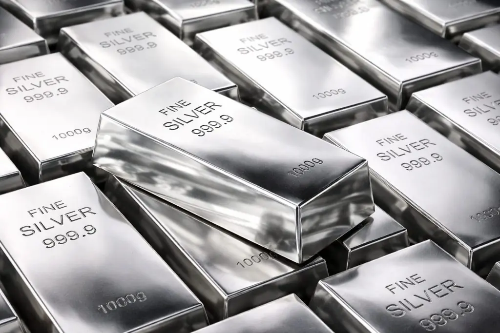 Silver near record highs as BMO flags rare gold-silver ratio low and retail money floods ETFs
