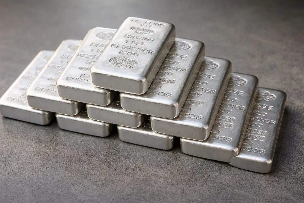 Silver price breaks $100 as futures settle at records; SLV jumps before Fed decision