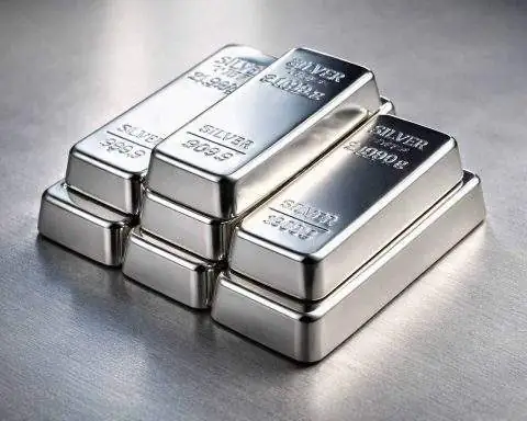 Silver price breaks $100: what’s driving XAG/USD — and what could knock it back