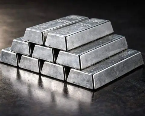 Silver price jumps near record highs as Fed decision and ETF frenzy collide