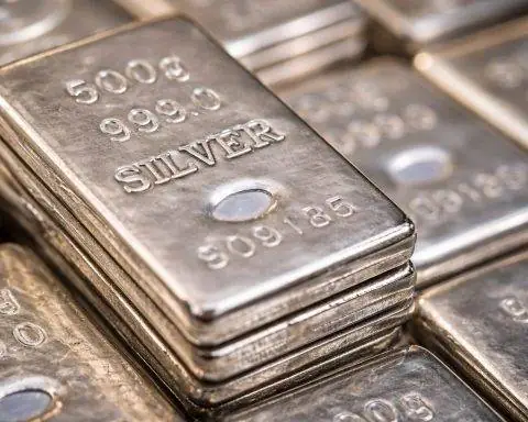 Silver price near $116 after a $121 spike; traders size up Fed pause and Friday data