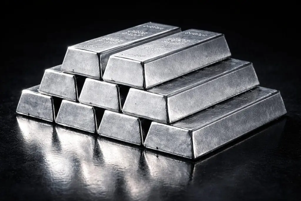Silver price today breaks $90 again, sending SLV stock up 5% as Fed cut bets build