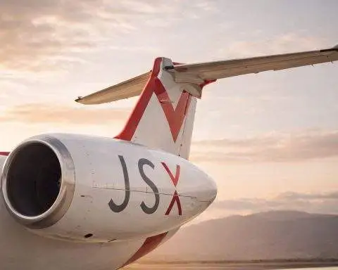 Skip LAX: JSX bets on turboprops with Santa Monica–Las Vegas flights, Scottsdale next