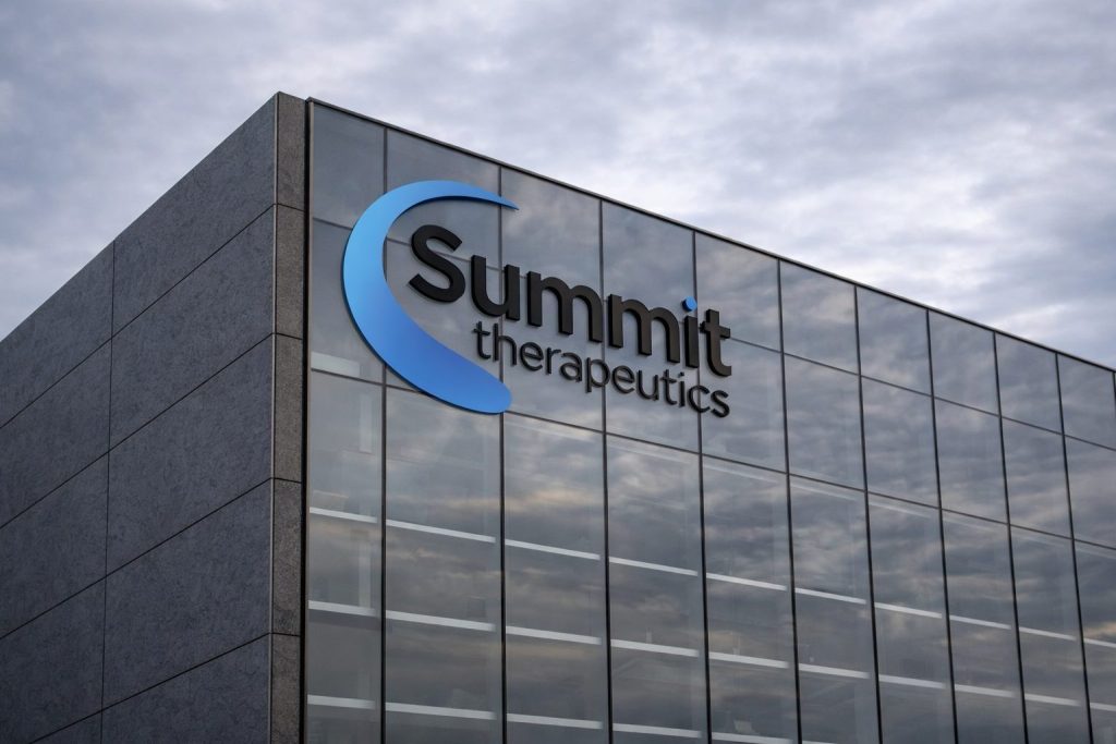 Summit Therapeutics stock tumbles as FDA filing for ivonescimab hits tape, GSK trial tie-up follows