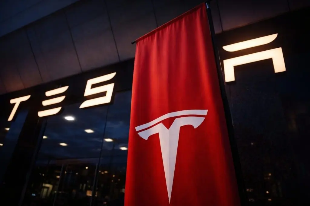 Tesla stock price forecast swings: Wall Street split from $25 to $600 ahead of earnings