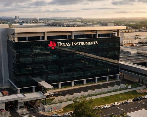 Texas Instruments stock slides as tariff headlines jolt tech — what to watch before TXN earnings