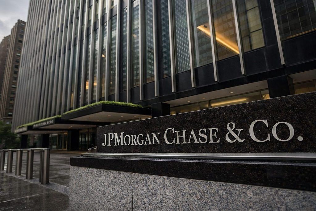 Trump vs. Jamie Dimon Over Fed Independence Escalates as IMF and Fitch Warn of Higher Rates