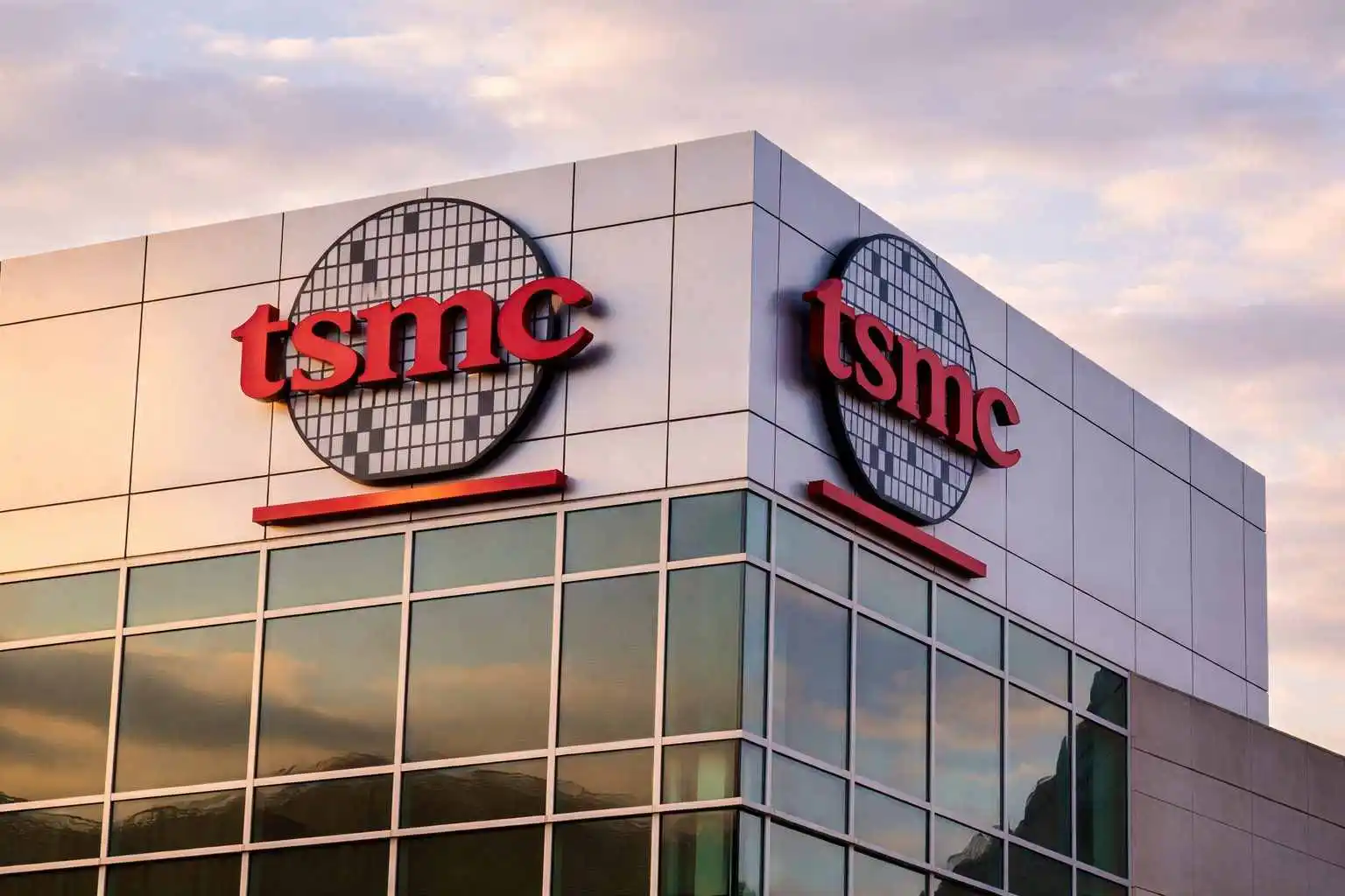 TSMC stock hits a fresh high in Taipei — what traders watch before the next leg