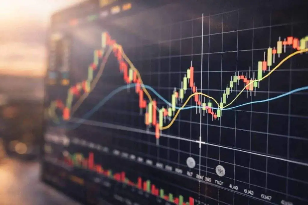 UK stock market today: FTSE 100 steadies as gold tops $5,100 and Spire surges