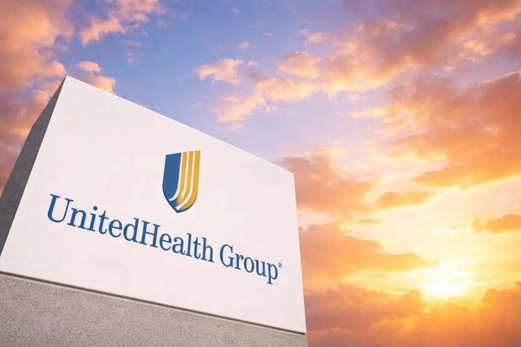 UnitedHealth stock rises today as 2026 opens; UNH holds gains after hours with earnings ahead