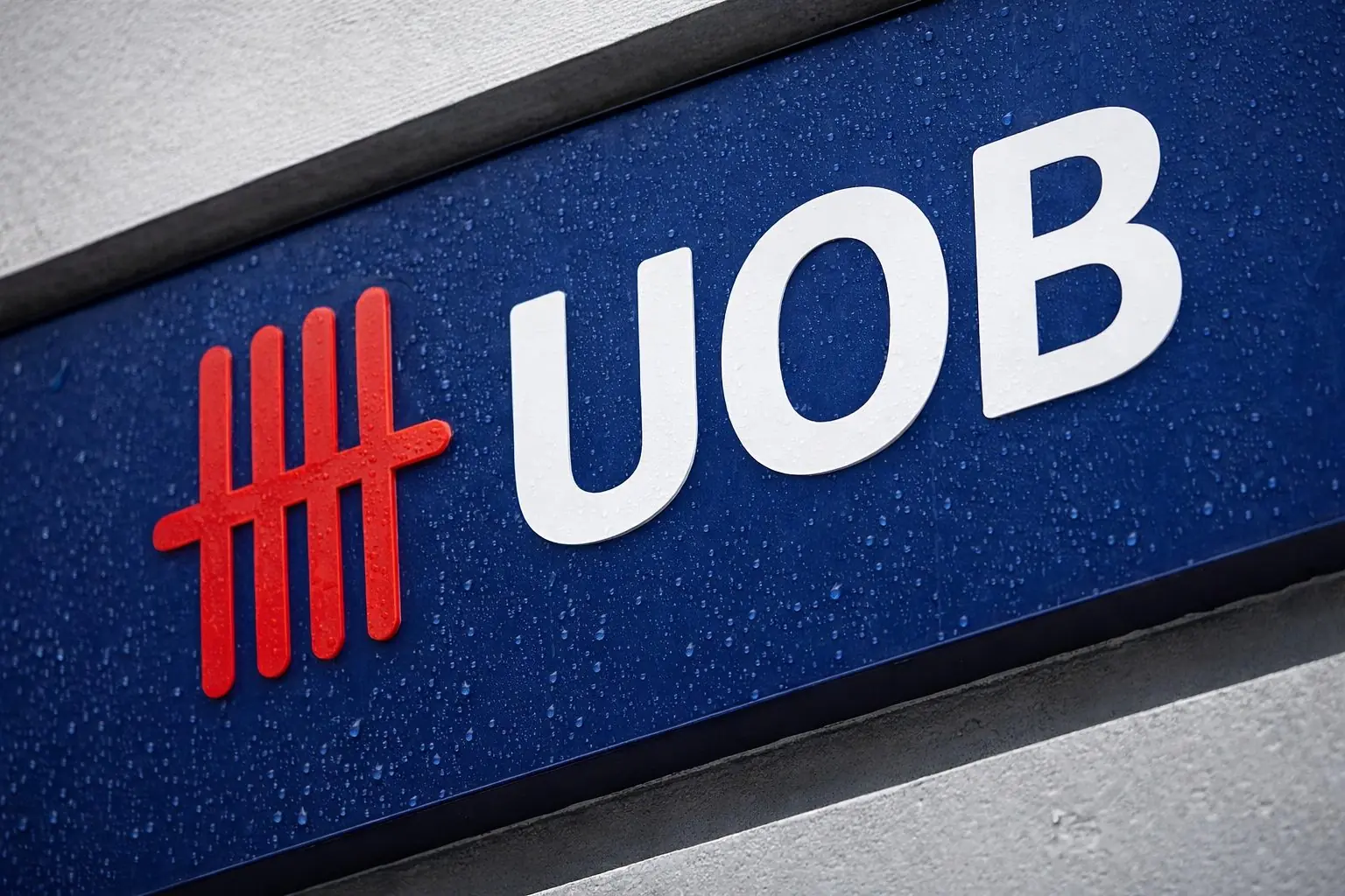 UOB stock price today: U11 edges higher as investors line up for Feb earnings