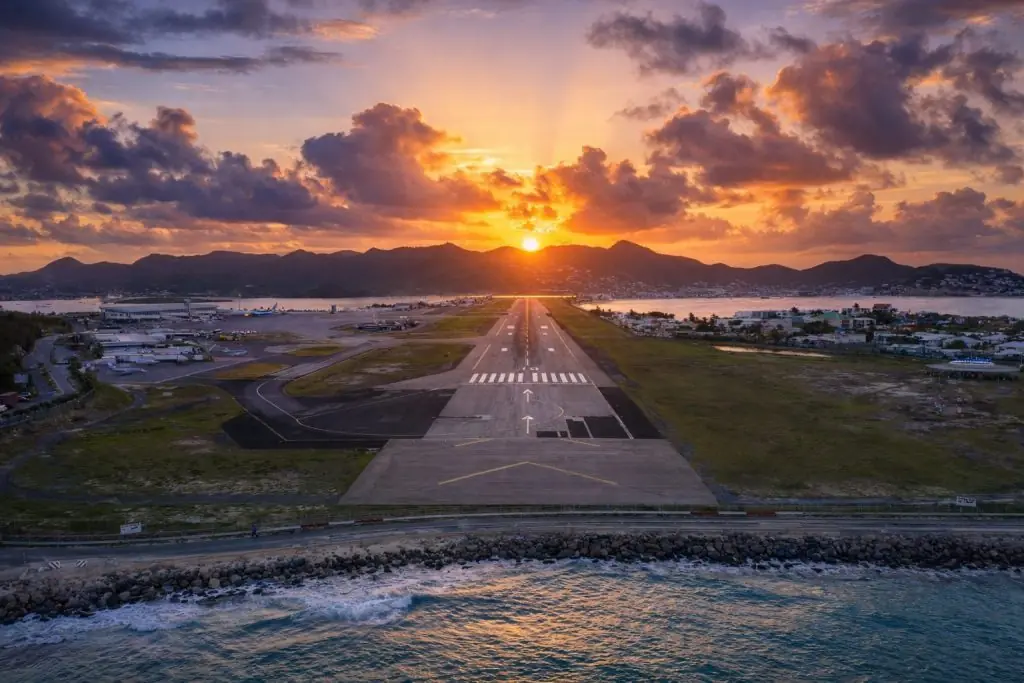 Venezuela strikes ripple to St Maarten: SXM flights canceled, airlines issue travel waivers