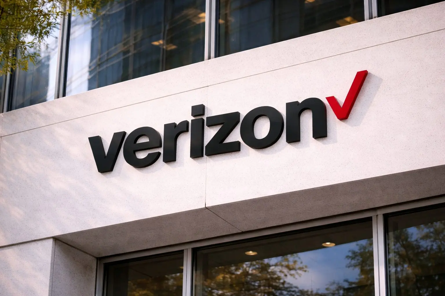 Verizon dividend yield breaks 7% as VZ slides — what $1,000 a year in payouts now takes